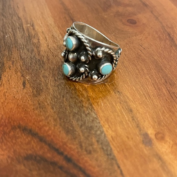 STERLING SILVER CHUNKY TURQUOISE RING SIZE 8 - Picture 4 of 5